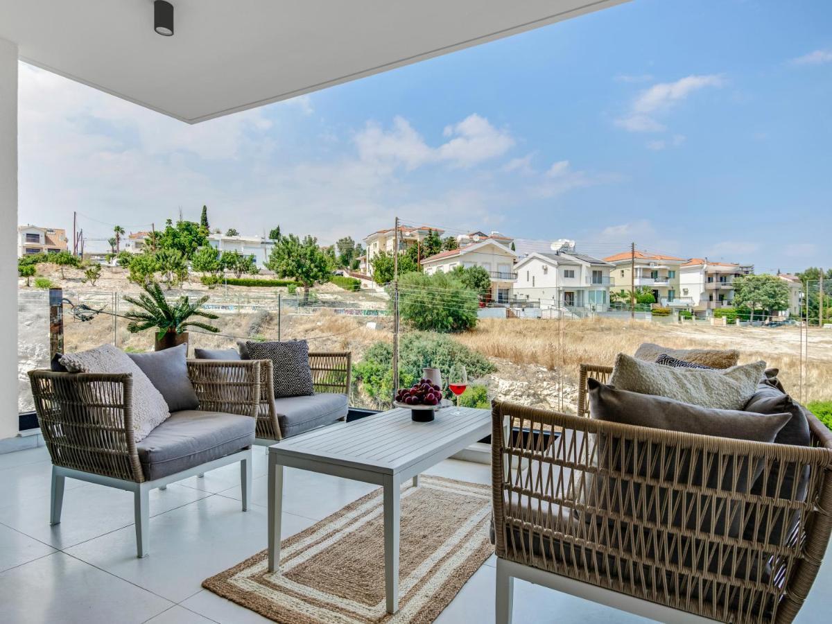 Sanders Elgio Limassol Exterior photo